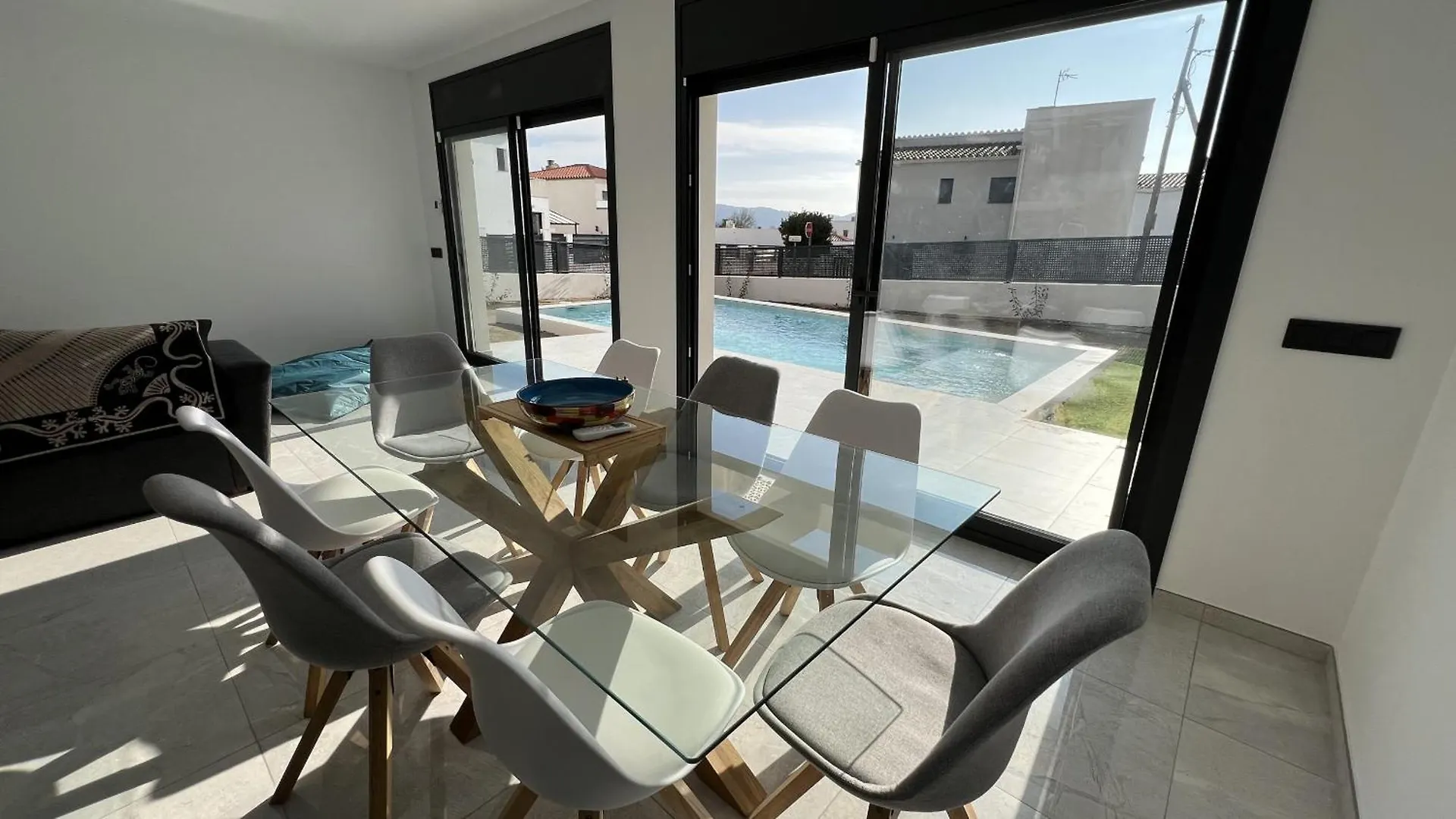 Holiday home Casa Moderna Roses Con Piscina Y Jardin Mas Bosca, Roses Villa Palau Saverdera